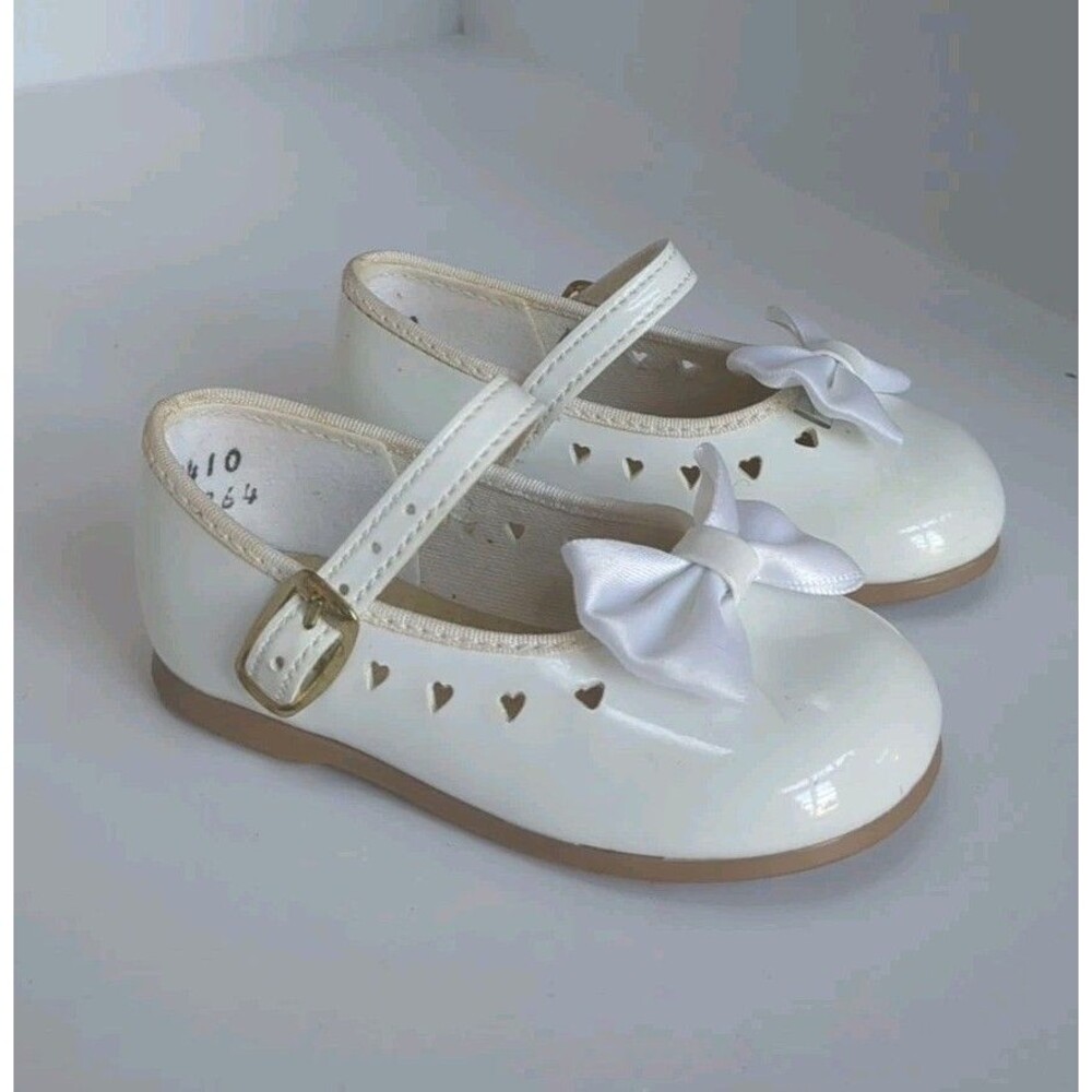Small Steps Baby Girls  Sz 3 Ivory Patent Leather Mary Jane Bow Shoes Heart USA